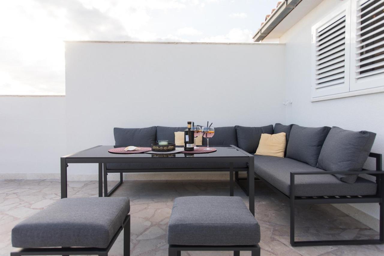 Apartment Gold โปดสตรานา ภายนอก รูปภาพ